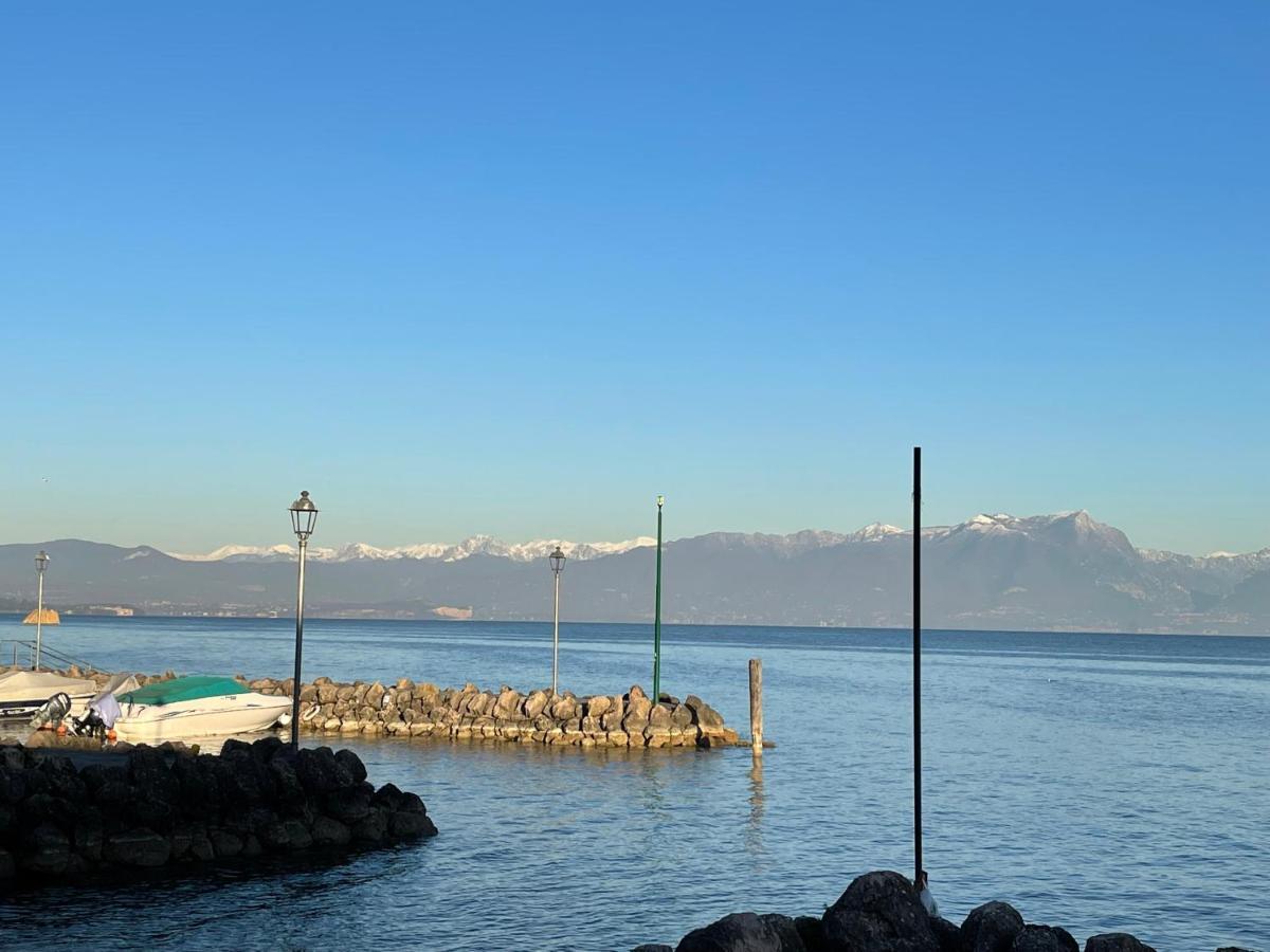 Casa Caterina Lake View Holidays Apartments Peschiera del Garda Buitenkant foto